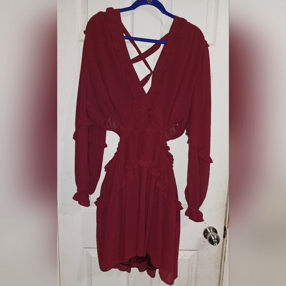 Side & Back lace up dress - Picture 2 of 2